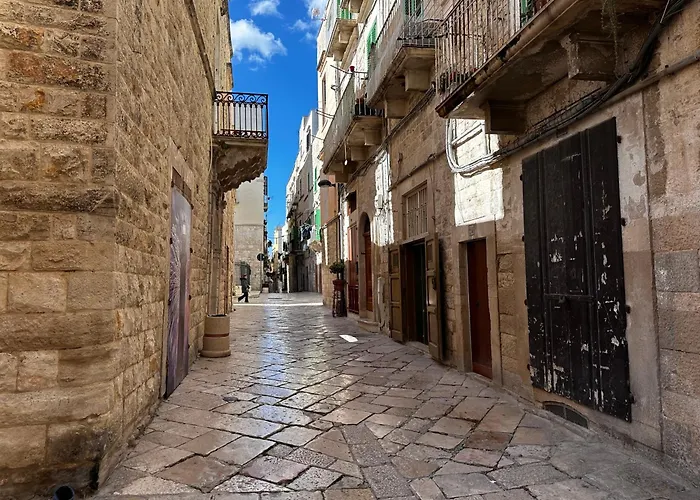 Nel Centro Storico Di * Molfetta